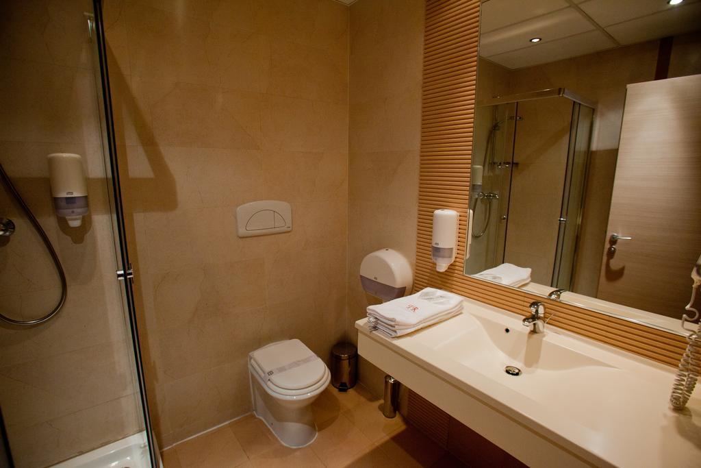 בוקרשט Top Rooms Aparthotel חדר תמונה